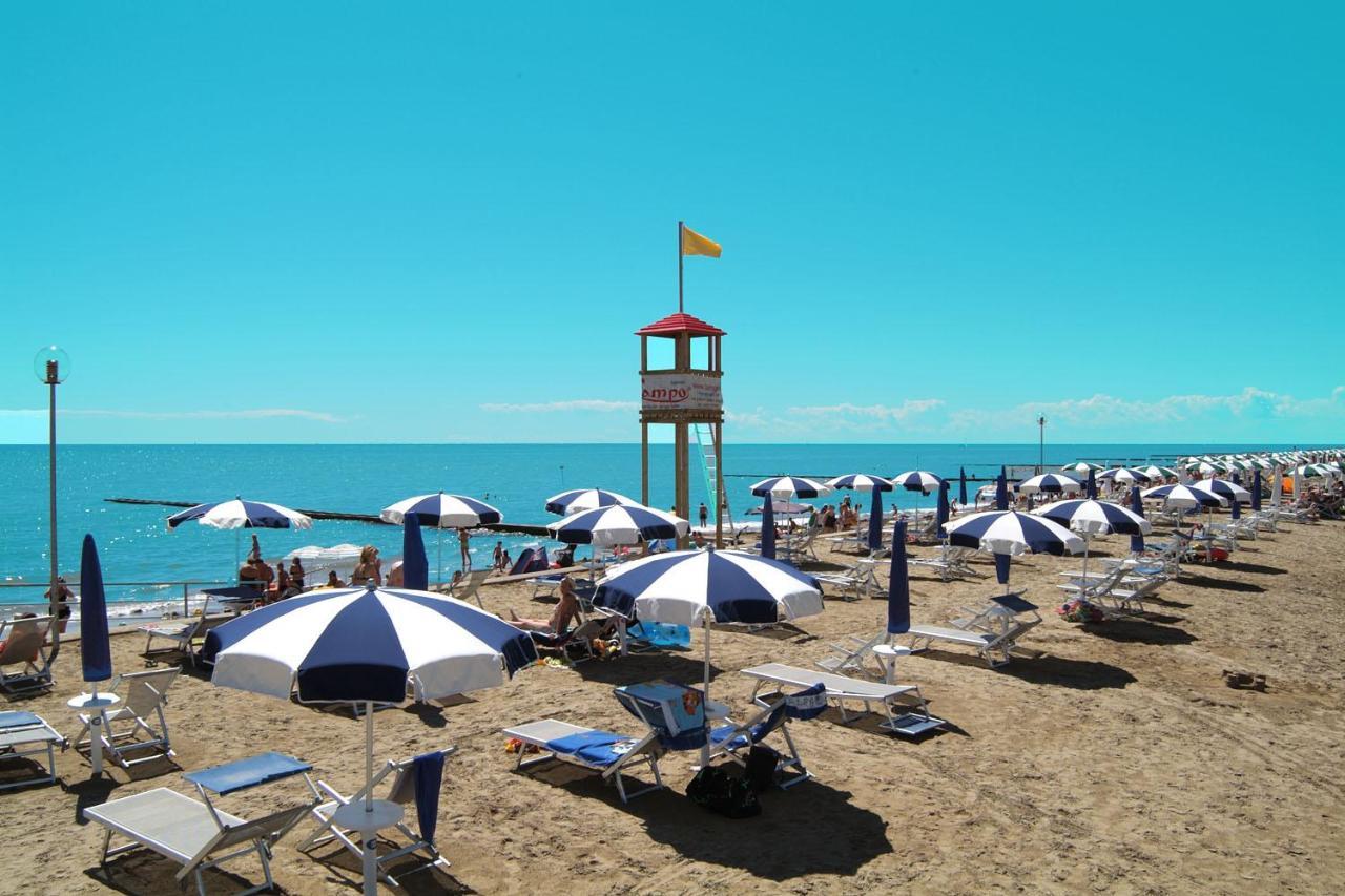 Tigli Lido Altanea Apartment Caorle Exterior photo